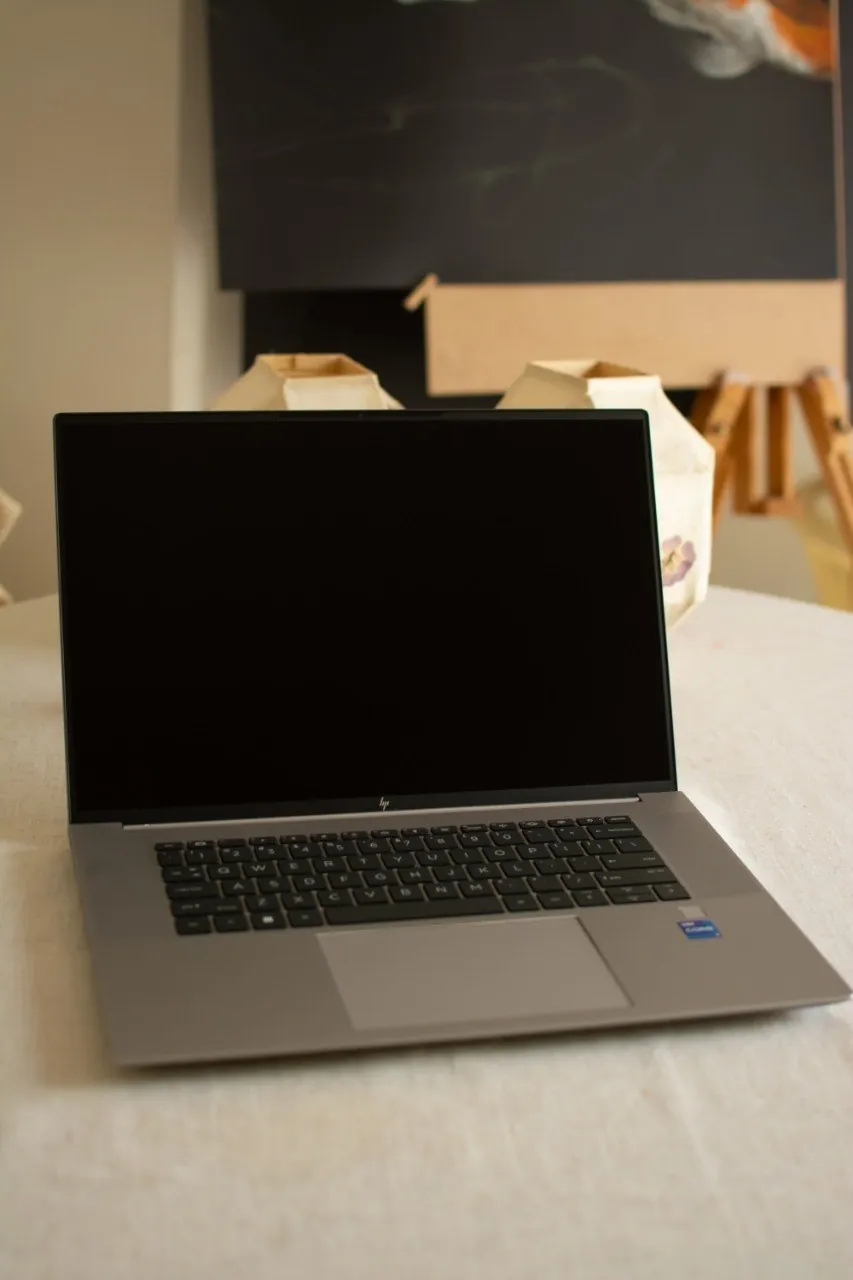 Ноутбук HP ZBook Studio G10 с RTX 3000 3