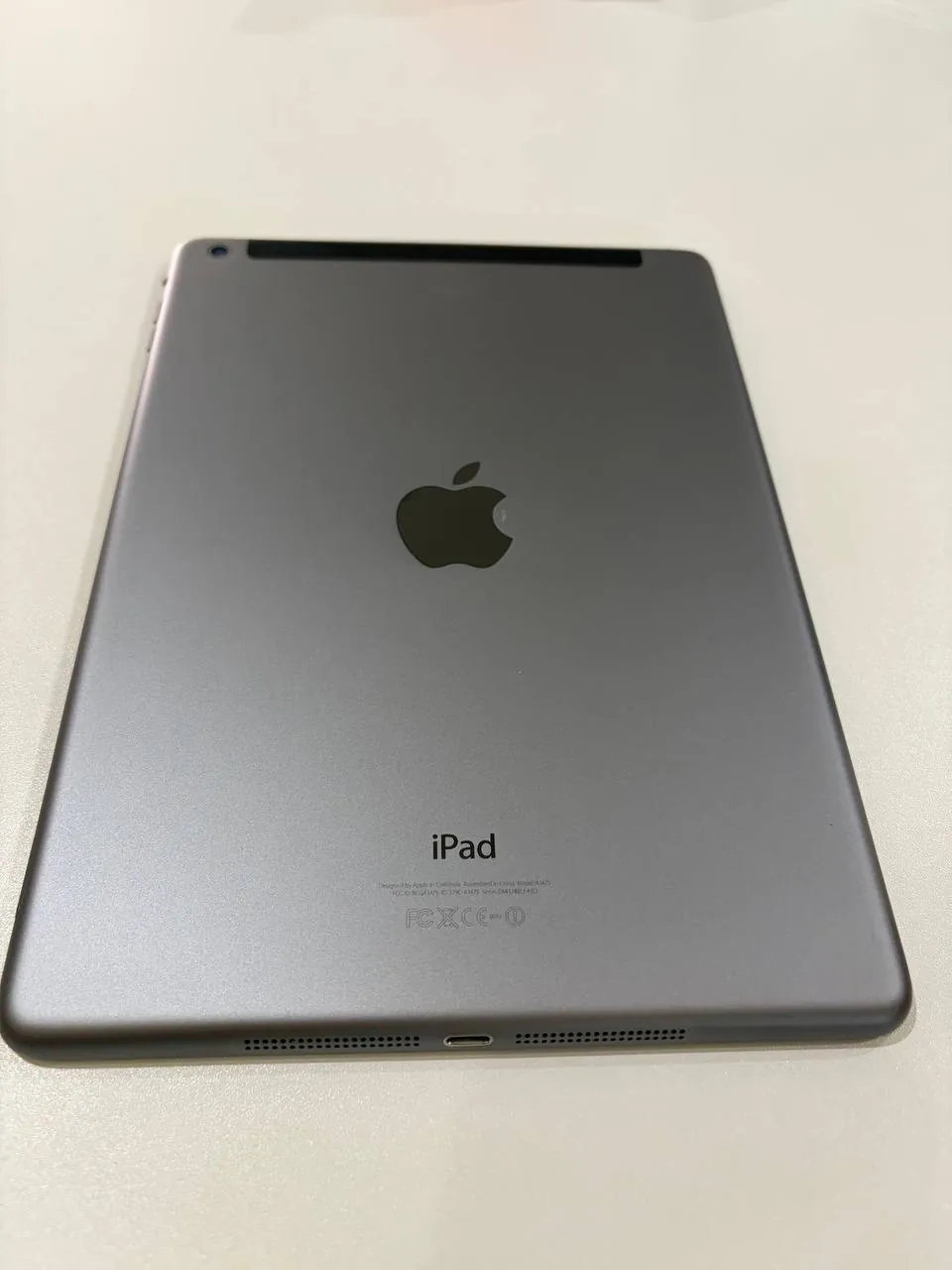 IPad Air 16 ГБ Wi-Fi + Cellular, Space Gray 7