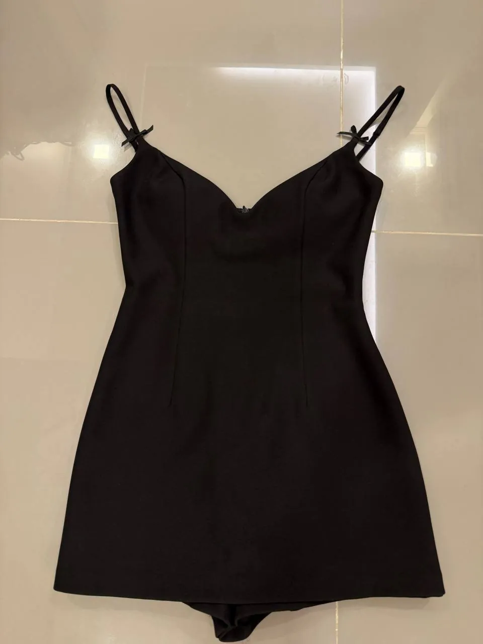 Чёрный комбинезон Love Republic и платье Pinko 1