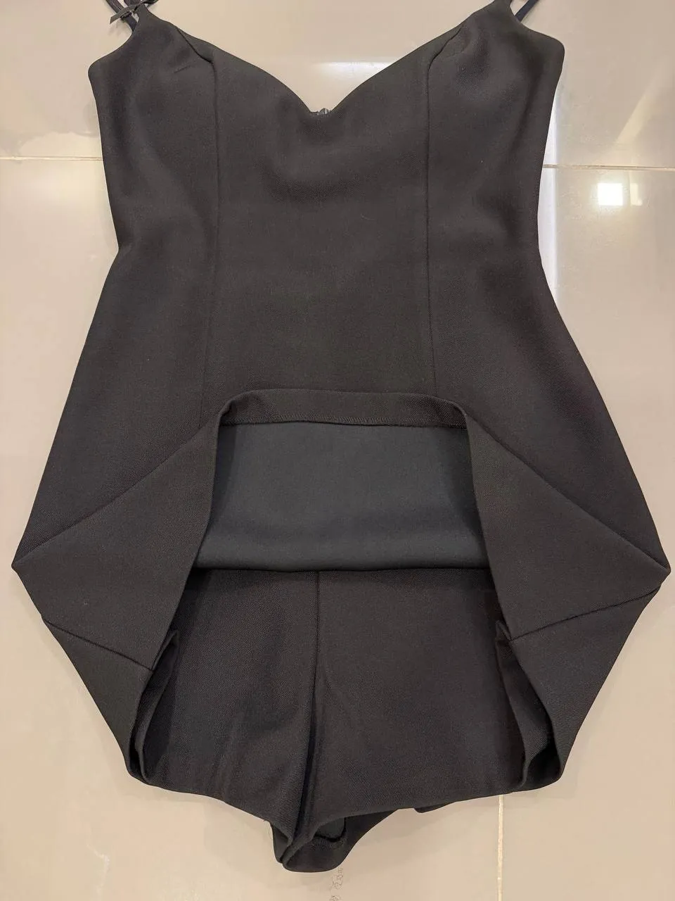 Чёрный комбинезон Love Republic и платье Pinko 2