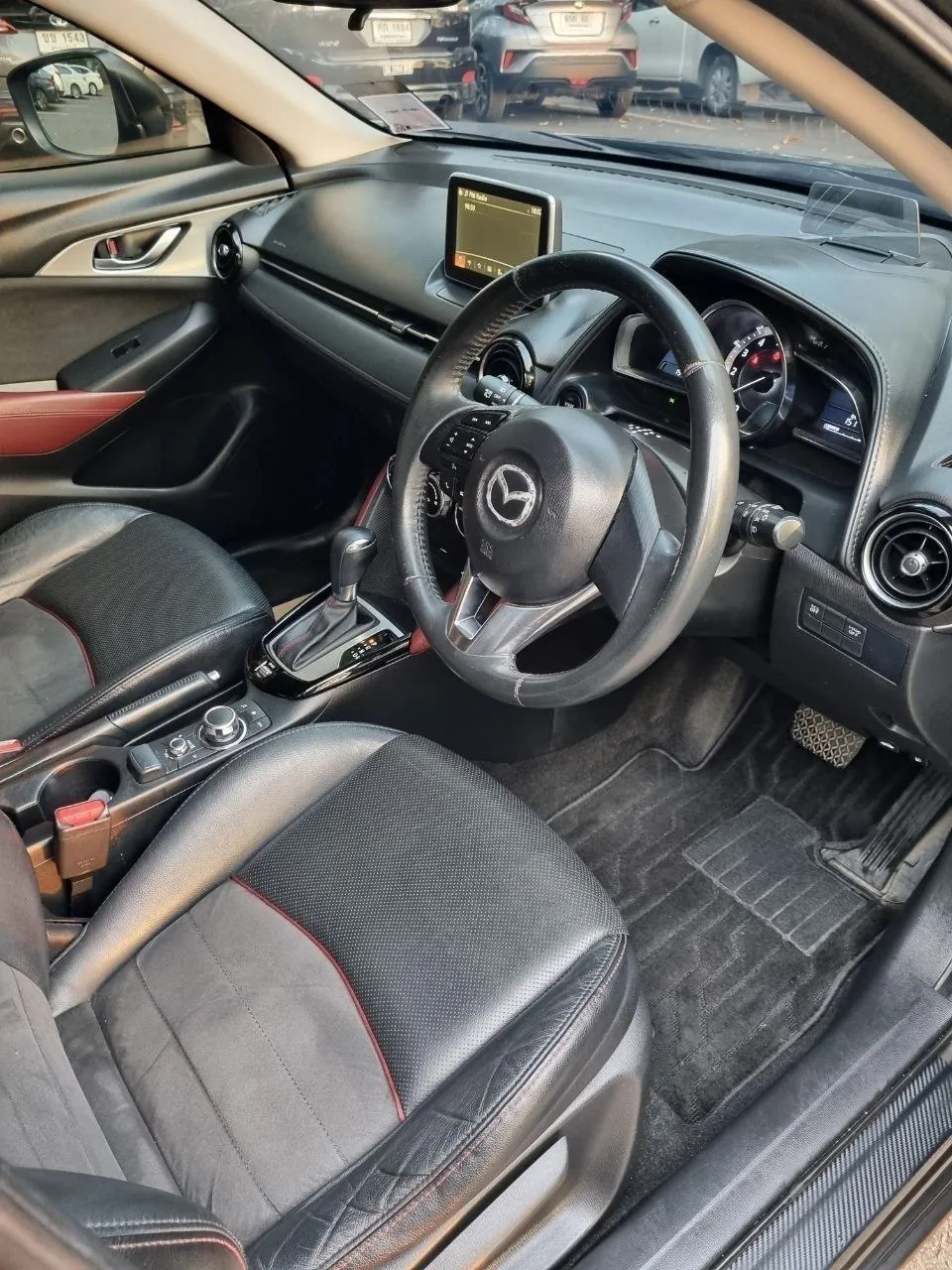 Mazda CX-3 2.0 AT 2016 года выпуска 3