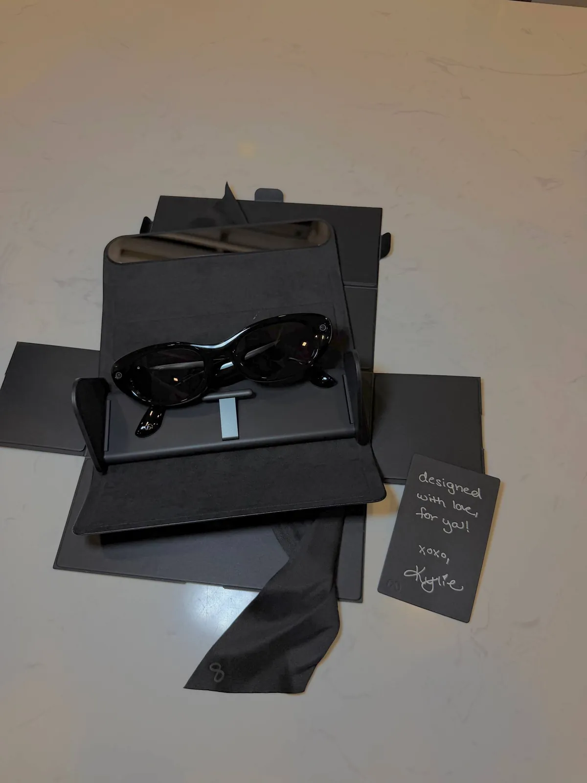 Смарт-очки Ray-Ban Meta Kylie Jenner 6