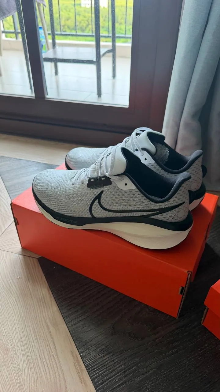 Новые кроссовки Nike 41 размера 3