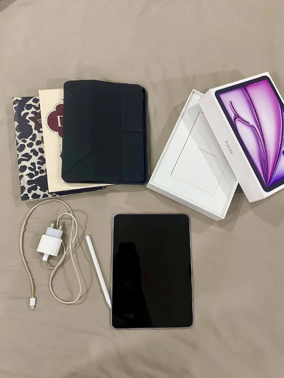 Планшет iPad Air 6 128 ГБ, фиолетовый 1