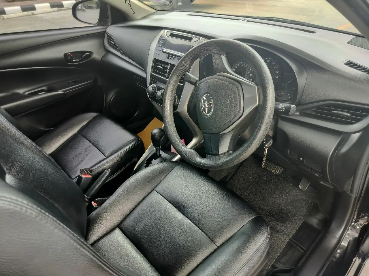 Toyota Yaris 2018 года на Самуи 8