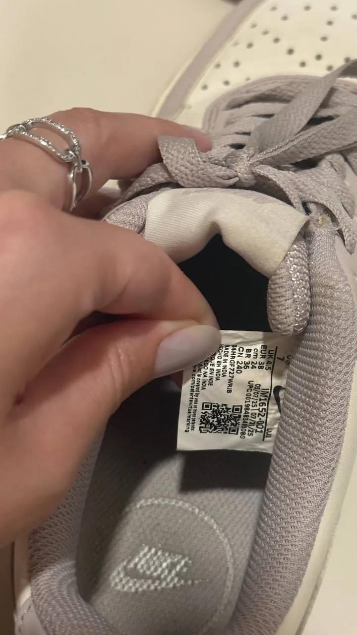 Кроссовки Nike в хорошем состоянии 3