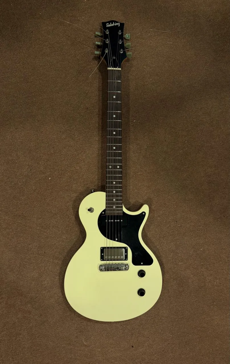 Электрогитара Soloking SLS-I в стиле Les Paul 1