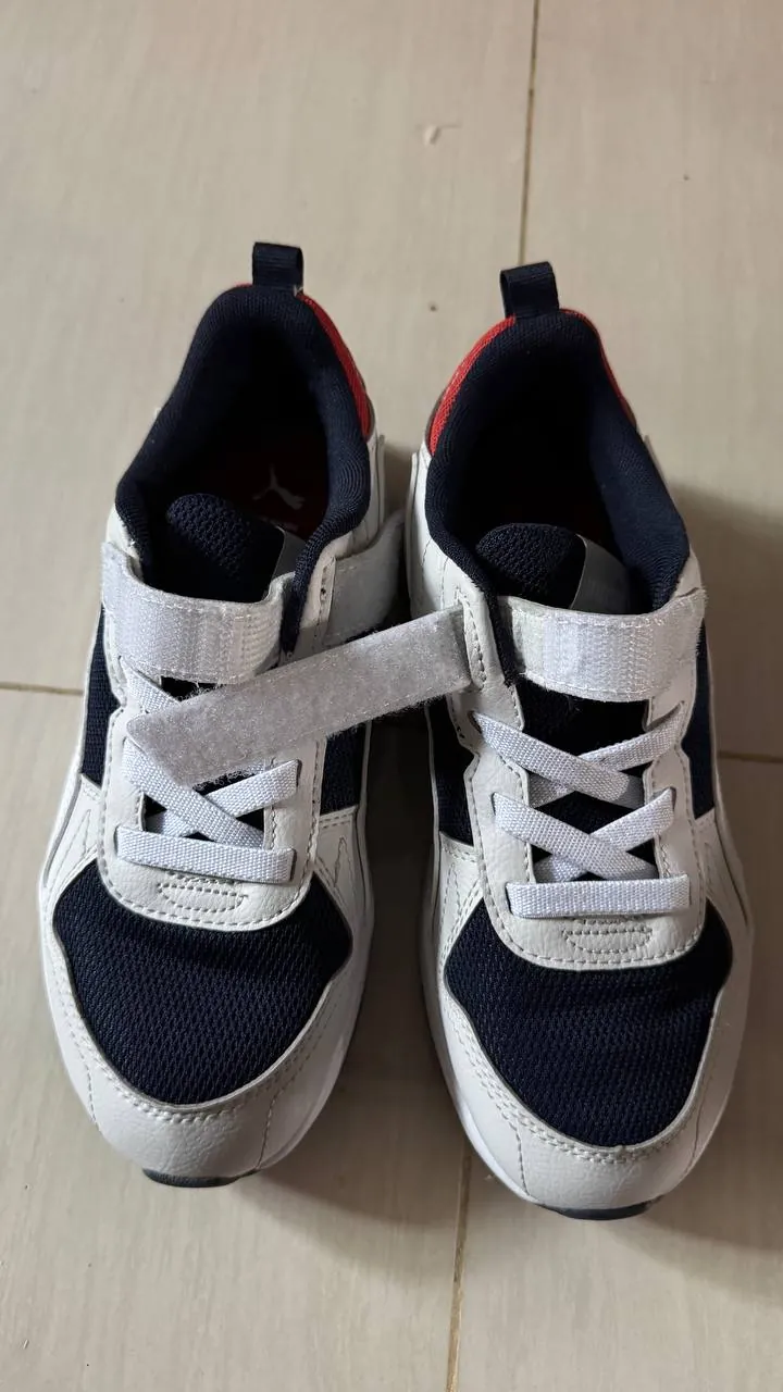 Детские кроссовки Puma, размер 35 1